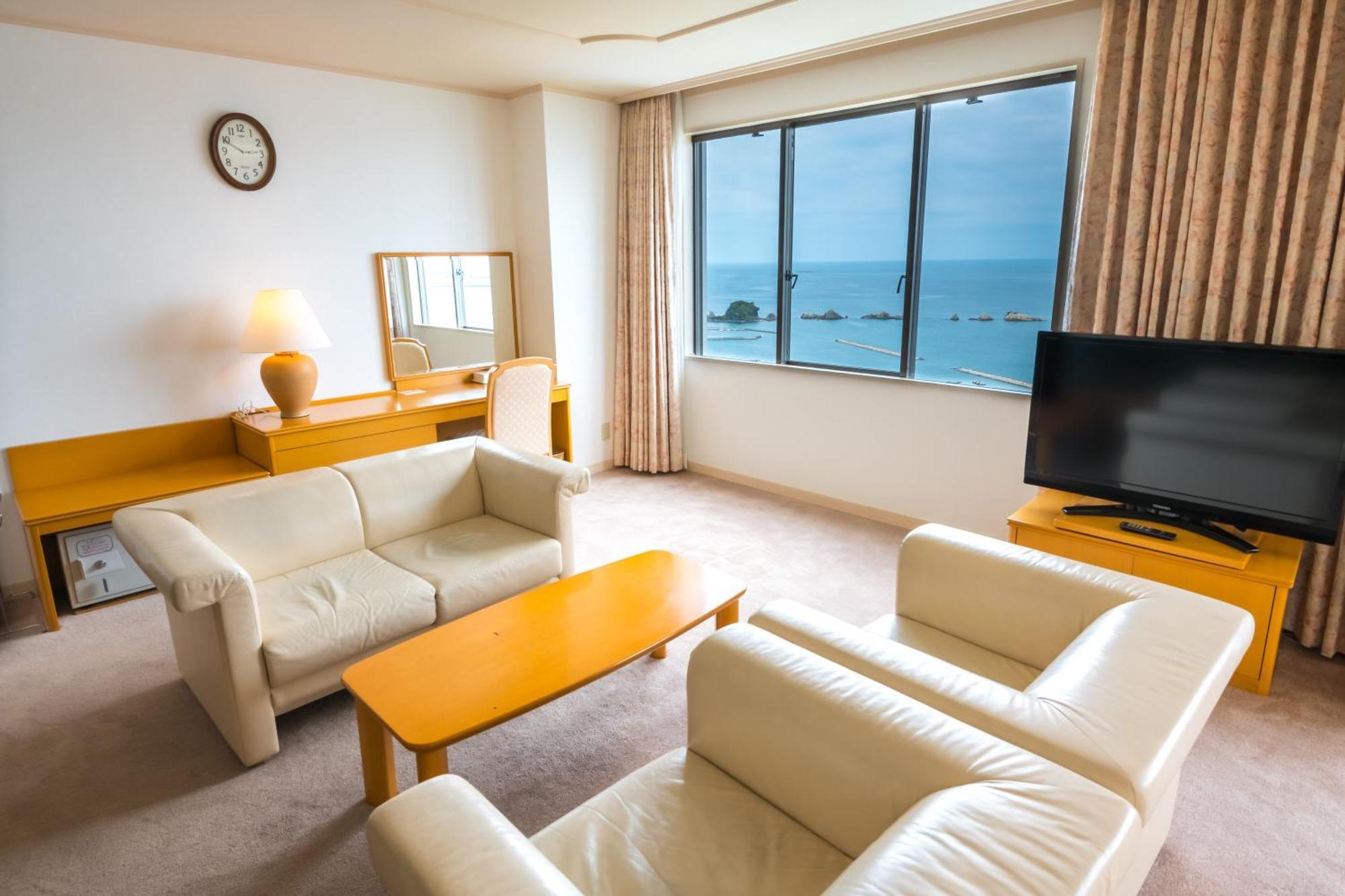 Mercure Wakayama Kushimoto Resort & Spa Exterior photo